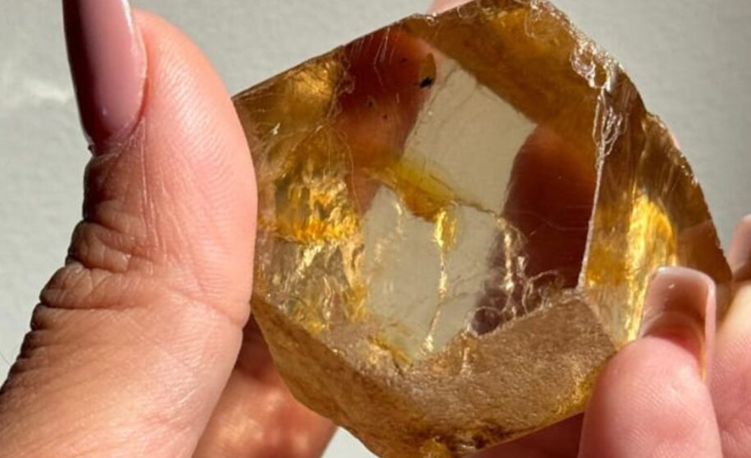 Diamante de 647 quilates encontrado em MG