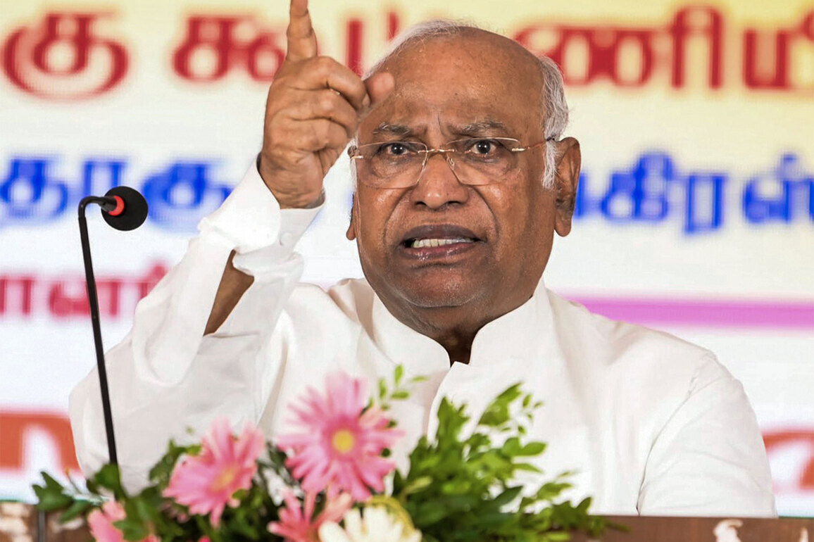 Mallikarjun Kharge calls fuel price hike "Modi-govt-made crisis," alleges leadership failure amid West Asia conflict