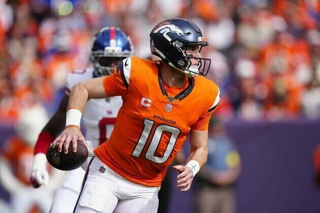 Broncos stun Giants with 33-point 4th quarter