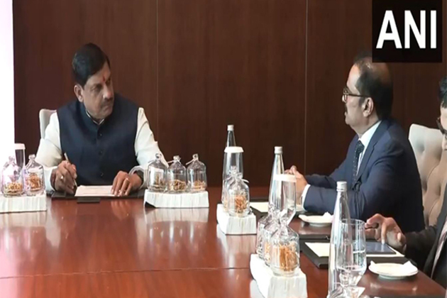 CM Mohan Yadav meets LuLu Group director to discuss investment opportunities
