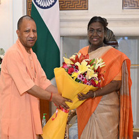 Uttar Pradesh CM Yogi Adityanath calls on President Droupadi Murmu
