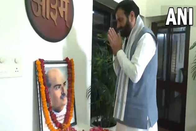 Haryana CM Saini pays floral tributes to Syama Prasad Mookerjee
