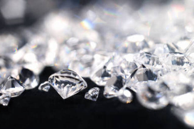 Traveler detained in EU state with 11,000 diamonds in hand luggage (PHOTOS)
