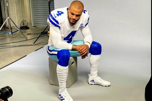 Dak entre los veteranos en regresar a The Star