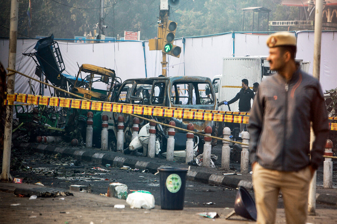 MHA hands over probe into Delhi blast case to NIA