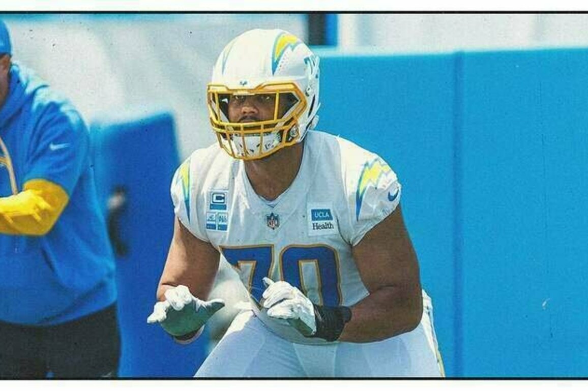 How Rashawn Slater is Approaching Contract Talks With the Chargers