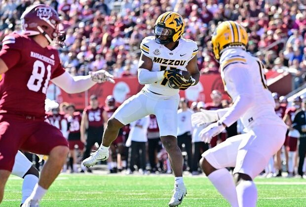 No. 21 Missouri cruises past Massachusetts