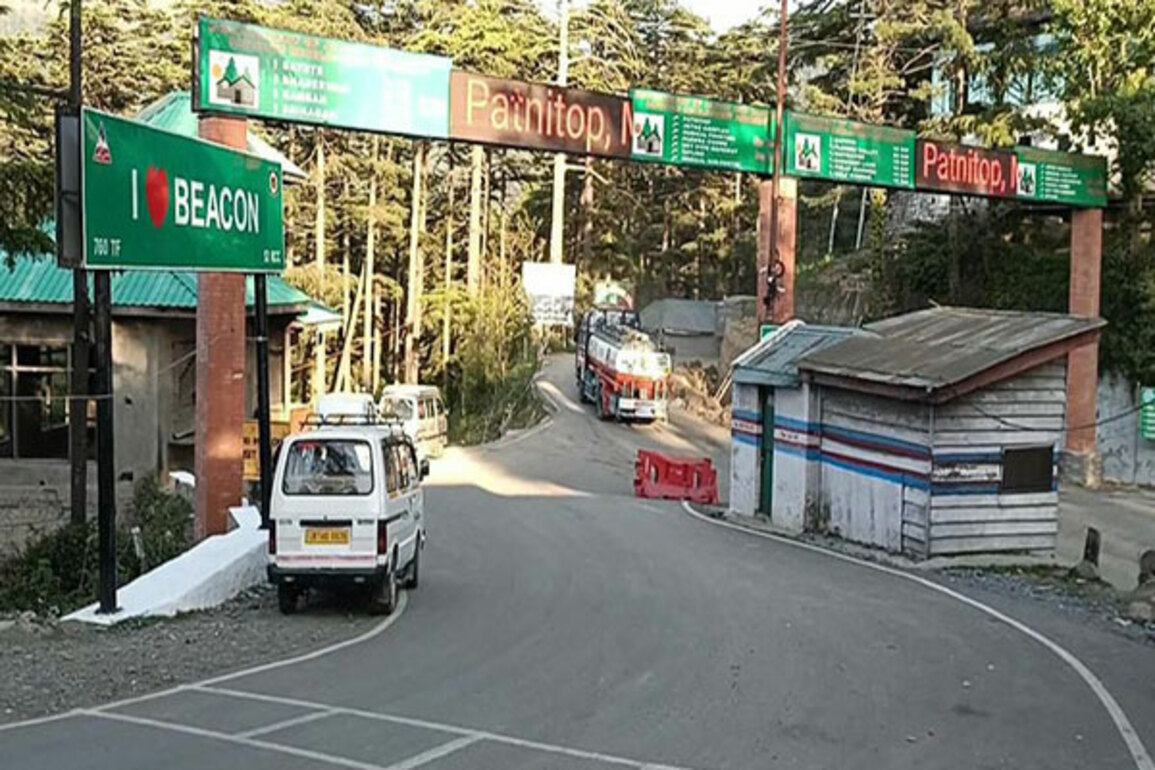 Famous hill resorts in Jammu wear deserted look after Pahalgam terror attack