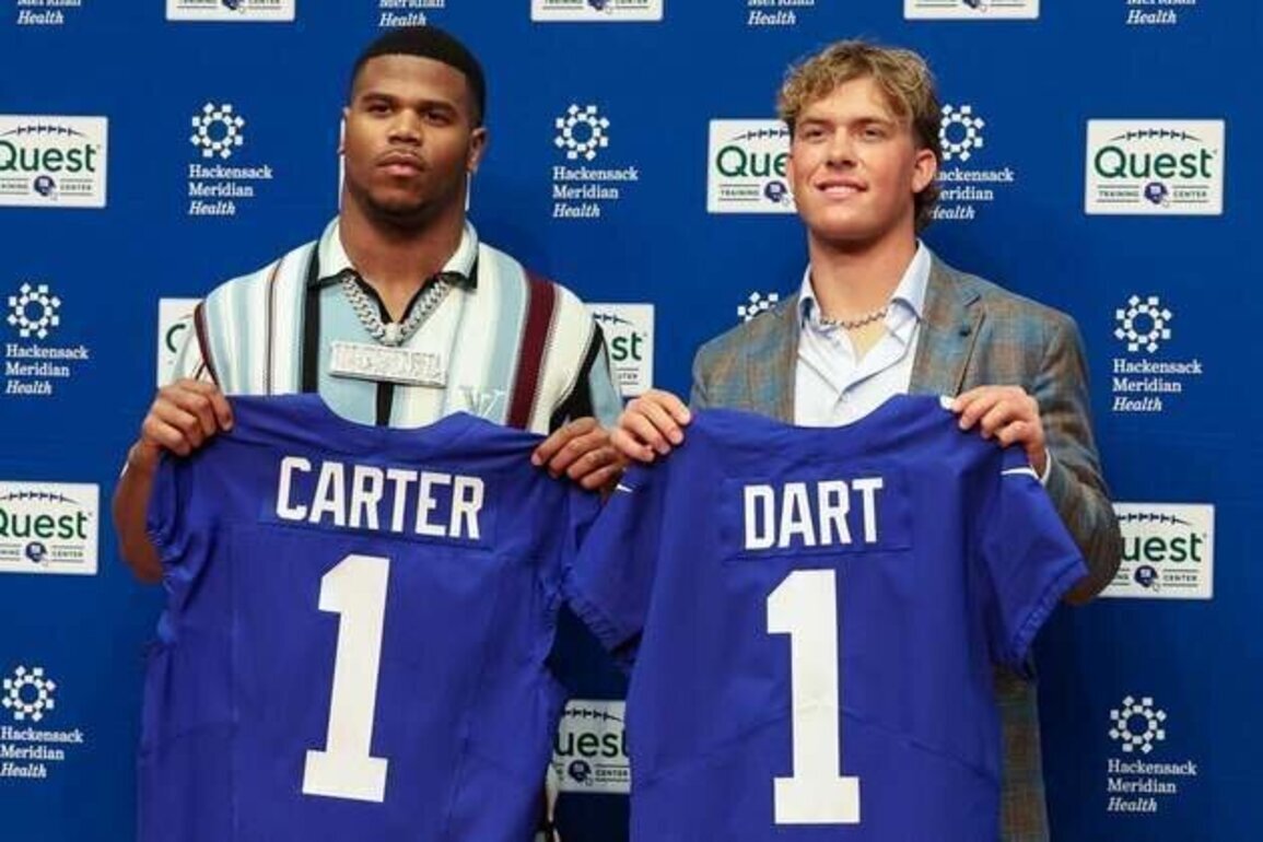 Giants' Abdul Carter: 'No beef' with Jaxson Dart over President Trump intro