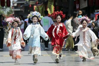 Update: May Day holiday travel boom highlights China's consumer vitality