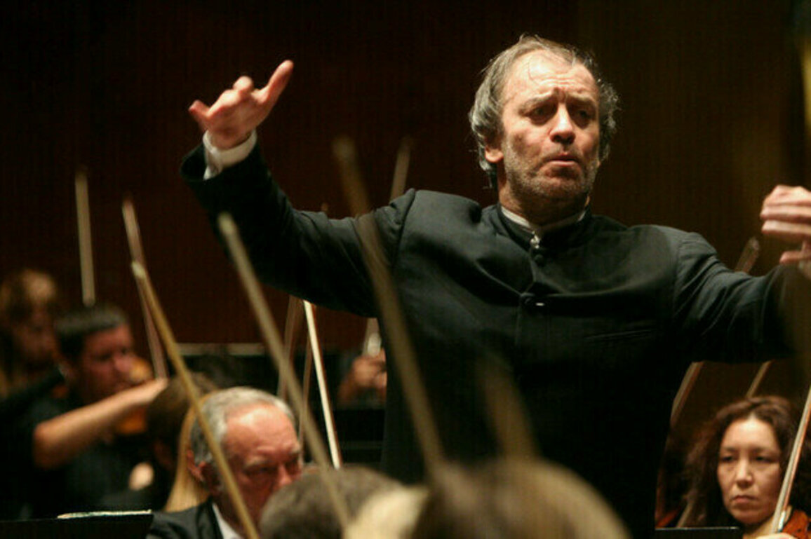 Italian governor defies EU calls to cancel renowned Russian conductor
