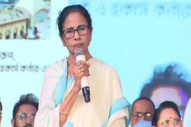 "We live once and die once": Mamata Banerjee on Murshidabad violence