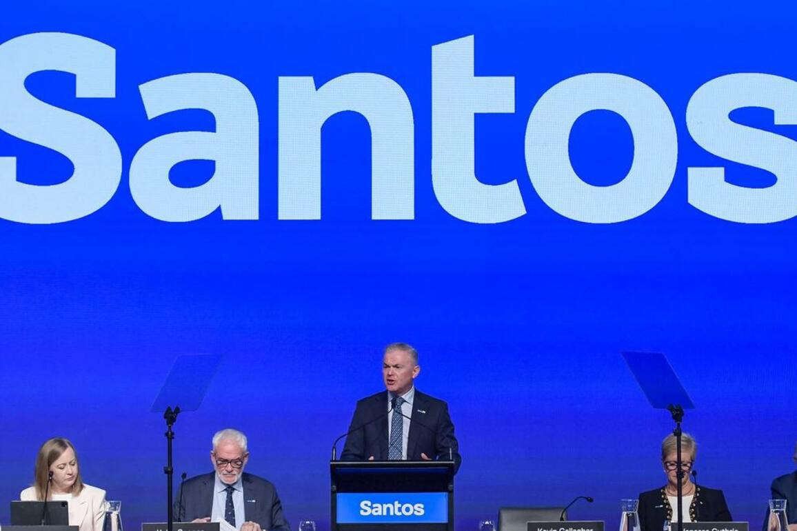Abu Dhabi oil giant makes $30bn bid for Santos