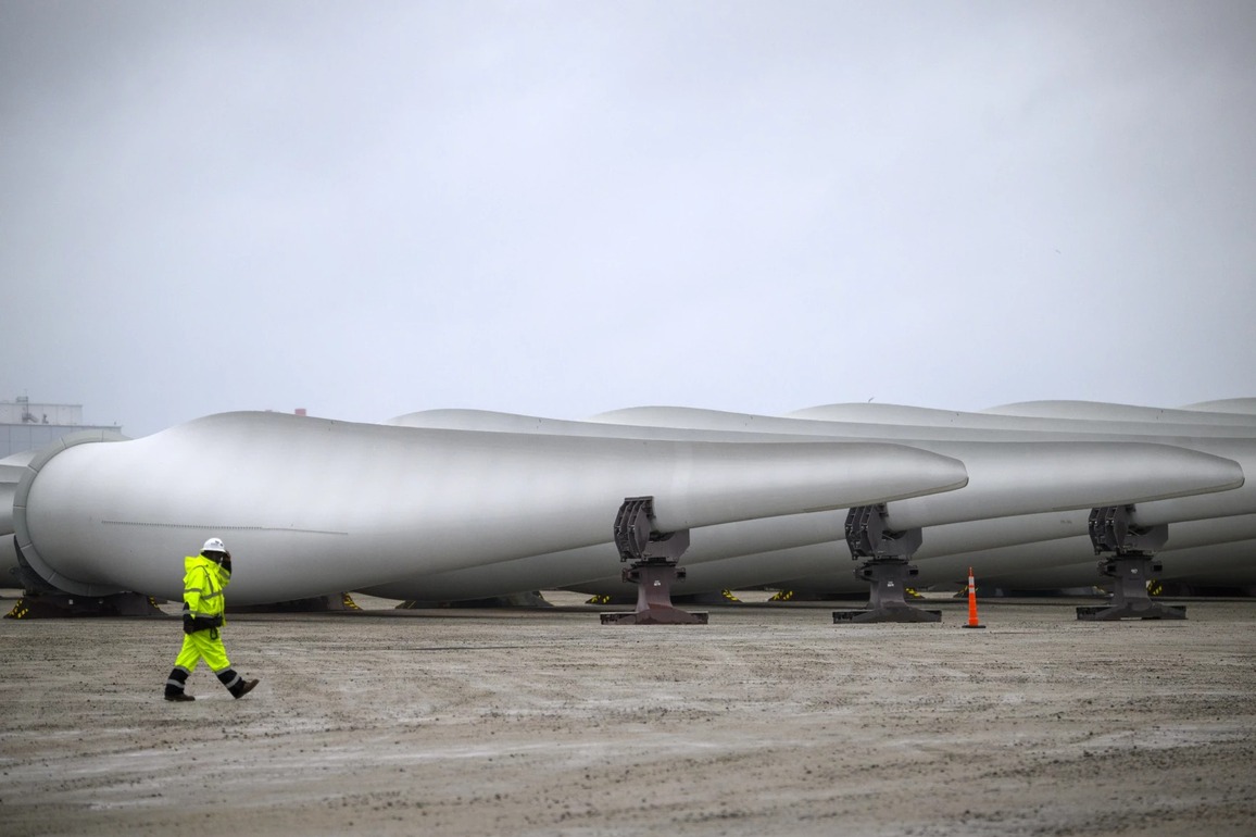 Long Island fishermen sue to stop Empire Wind construction