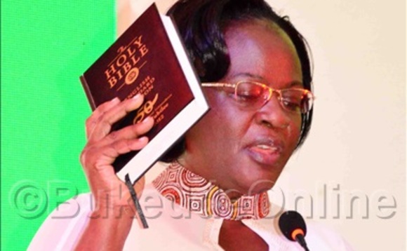 DAYIREKITA wa Kampala omuggya Dorothy Kiyimba Kisaka ng'alayizibwa DAYIREKITA wa Kampala omuggya Dorothy Kiyimba Kisaka ng'alayizibwa