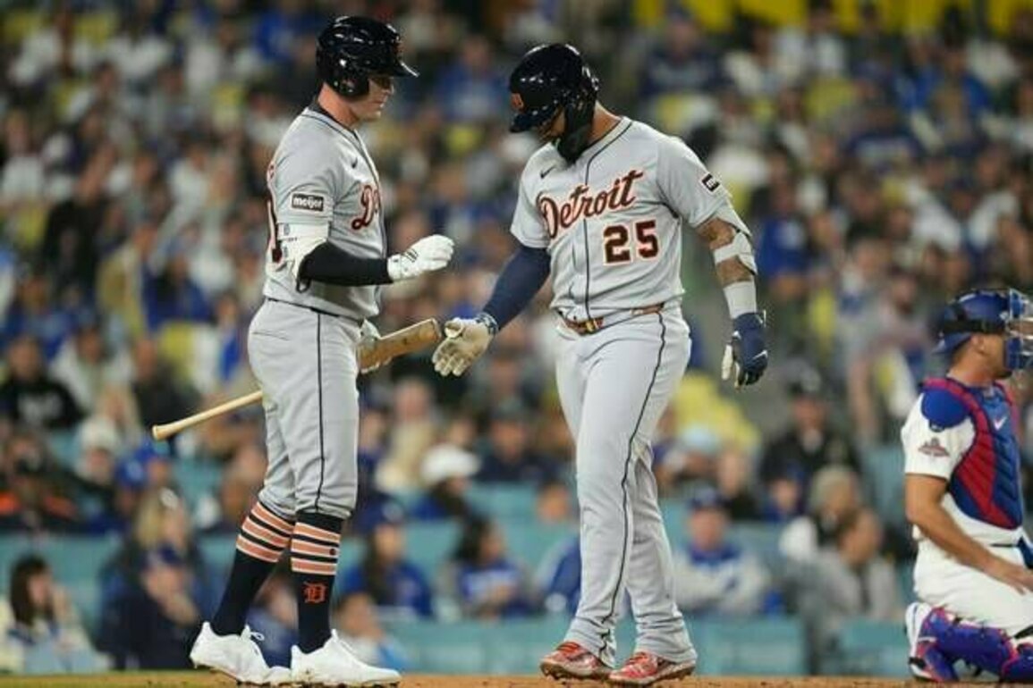 Mookie Betts' 10th-inning blast sends Dodgers past Tigers