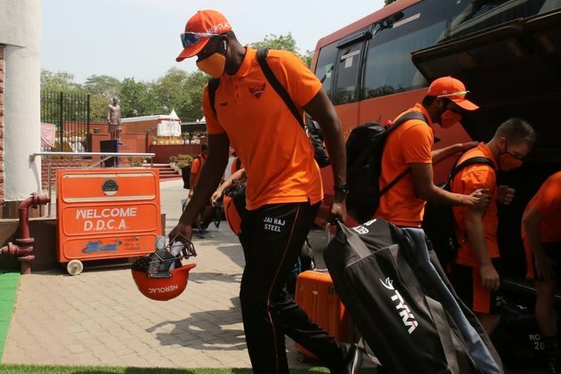 IPL 2021 postponed as Covid-19 count increases