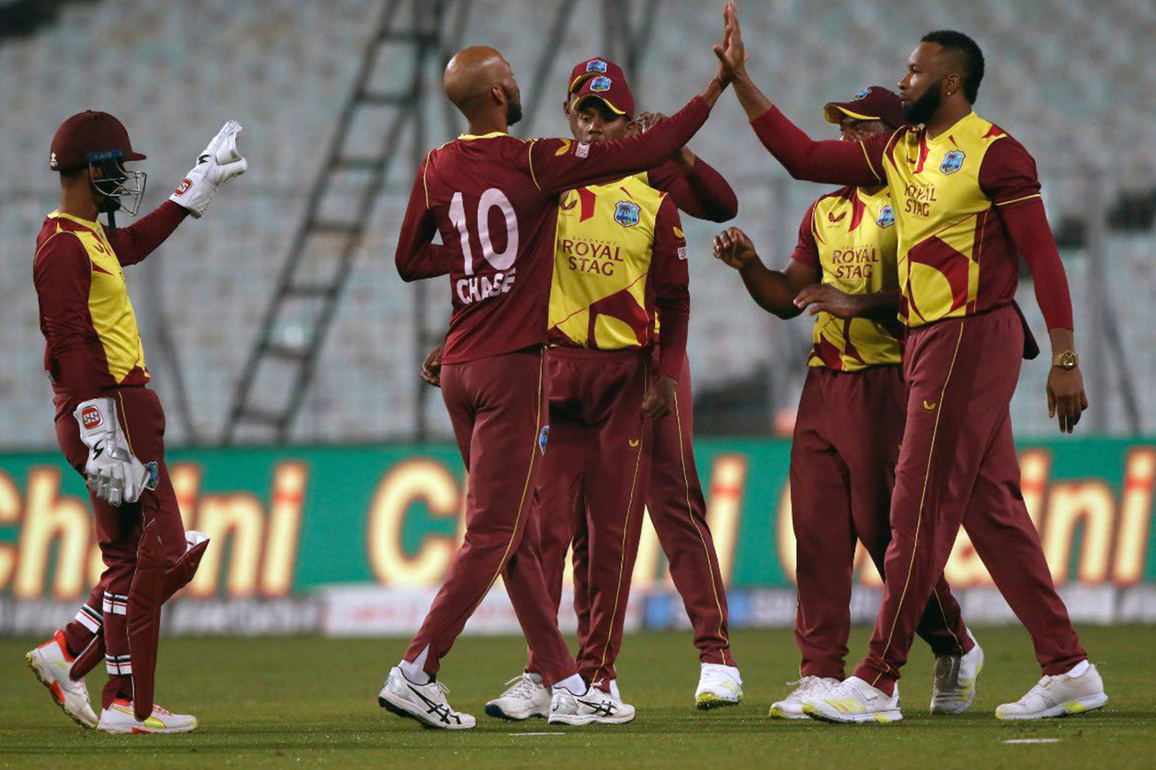 Daren Sammy admits financial struggles affecting West Indies cricket, legends step in to help