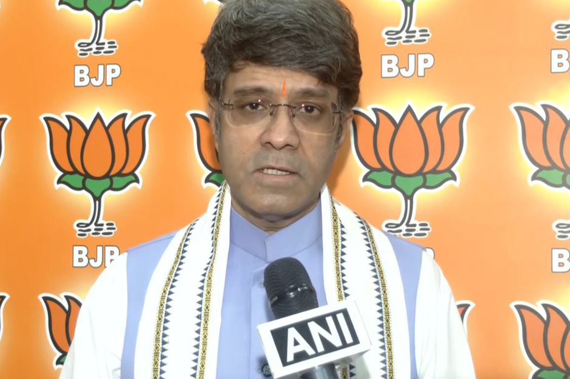 "Frontal assault on India's sovereignty, unity": CR Kesavan slams Rahul Gandhi for 'anarchic remarks'