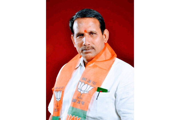 Madhya Pradesh BJP serves notice to party MLA Pritam Lodhi over threatening IPS officer