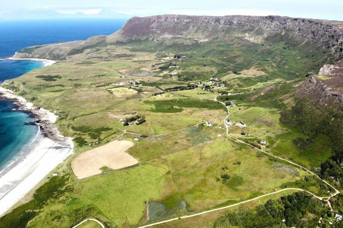 Report warns Scotland 'sleepwalking' towards crofting catastrophe