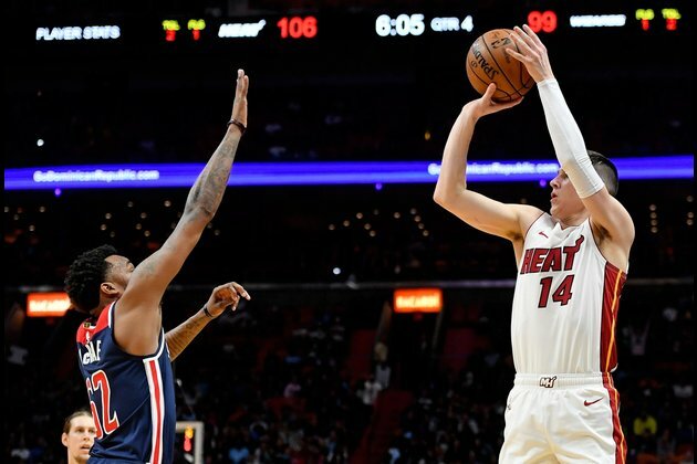 Clippers hope to cool down Heat in Miami