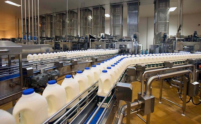 M&S drops retail milk price as others rise