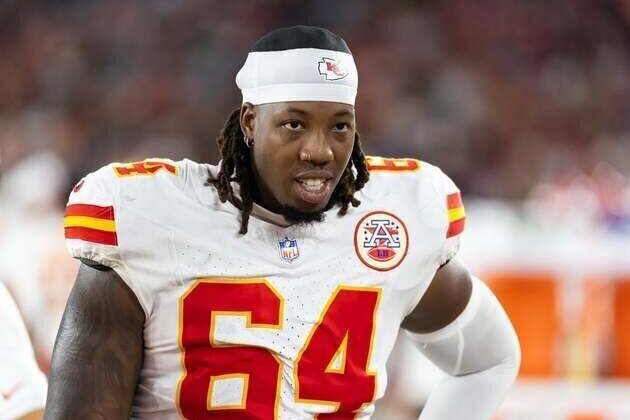 Report: Chiefs, T Wanya Morris exploring trade options