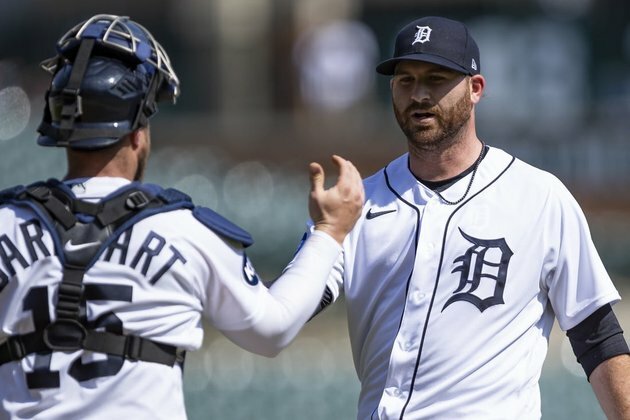 Tigers summon pitching reinforcements in series vs. Guardians