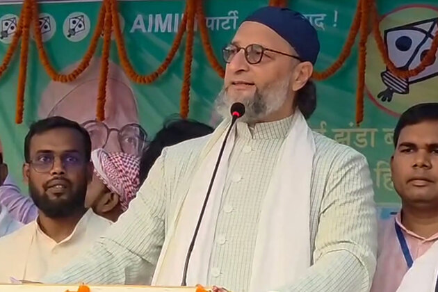 "Has demeaned entire minority community": AIMIM chief Owaisi slams Tejashwi Yadav over alleged "extremist" remarks
