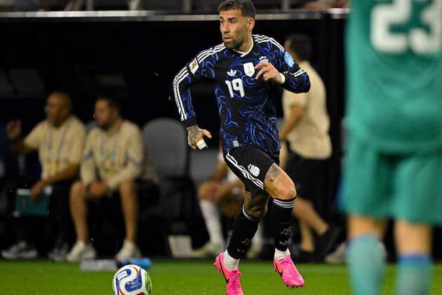 Argentina defender Nicolas Otamendi announces retirement from international football