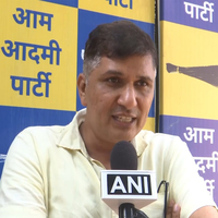 "Public is angry with BJP": Saurabh Bharadwaj slams Rajkumar Chauhan's threat to demolish market