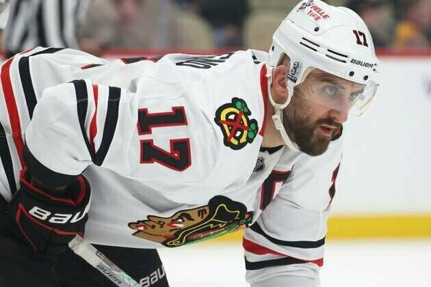 Blackhawks captain Nick Foligno steps away for family matter