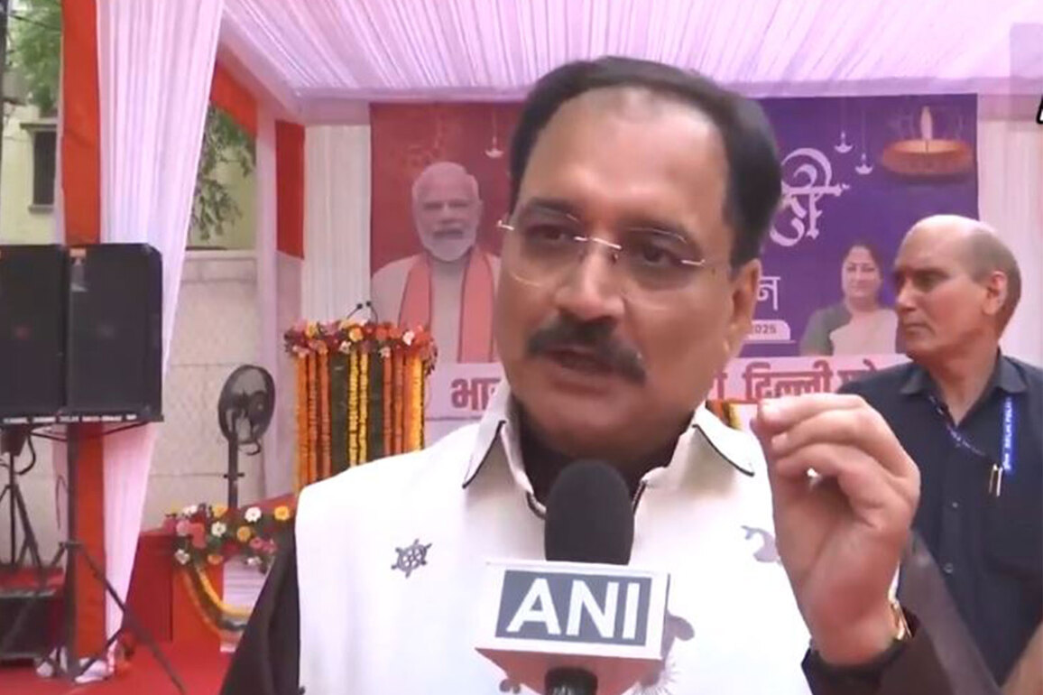 Chhath Ghat near Yamuna Bank Metro Station reopened after Delhi BJP chief's intervention