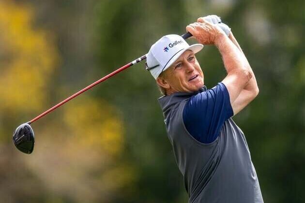 David Toms fires 63 to take 3-stroke lead at Chubb Classic