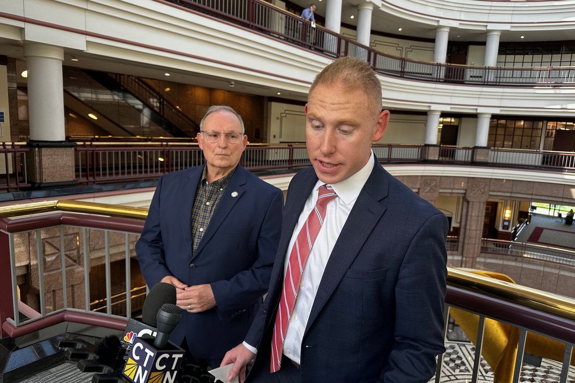CT's Senate GOP, the smallest caucus, is trying to be louder