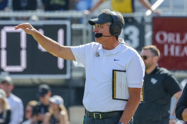 UCF still has clear path to AAC title game, visits South Florida