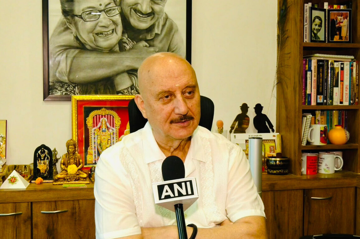 Anupam Kher to come up with life coaching concept 'AntarAkt'