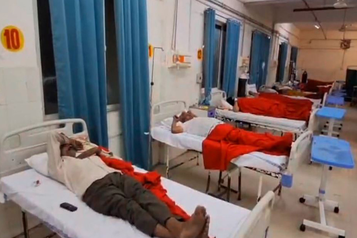 Uttar Pradesh: 2 dead, 35 injured in Ghazipur bus accident