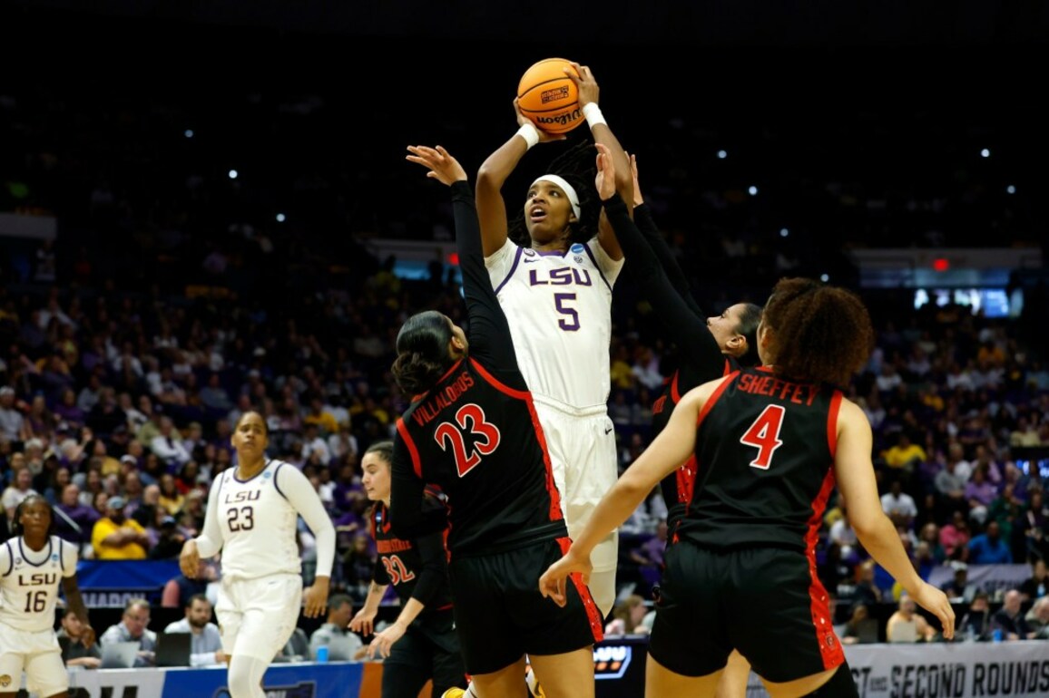 NCAA Tournament loss wont dim Aztecs shine after breakthrough season  San Diego Union-Tribune