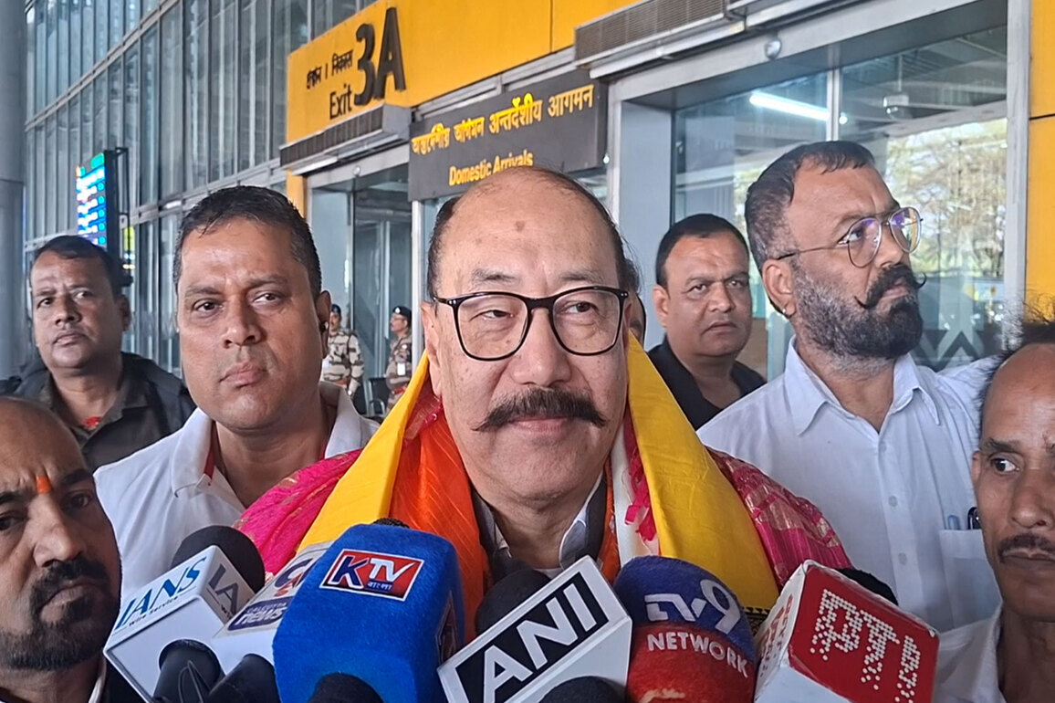"Exports to US will increase significantly," says former FS Harsh Vardhan Shringla