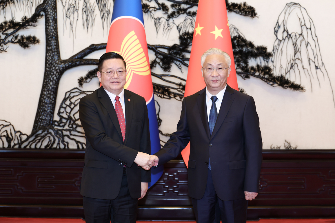(SCO Tianjin Summit) CHINA-BEIJING-ZHANG GUOQING-ASEAN-SECRETARY-GENERAL-MEETING (CN)