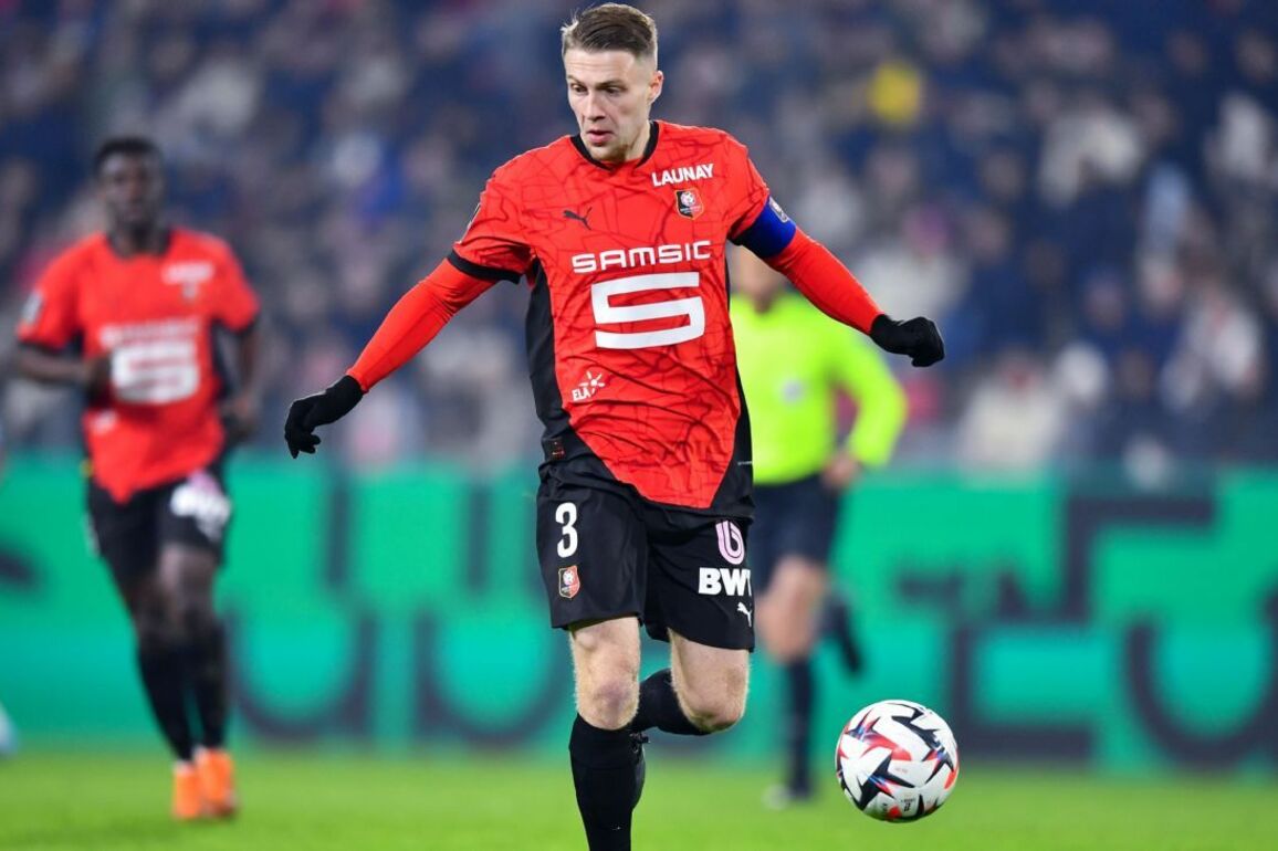 Bournemouth agree deal for Milos Kerkez replacement s - ESPN