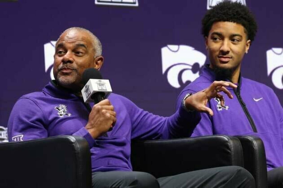 Unbeaten Kansas State, Tulsa match up their balanced offenses