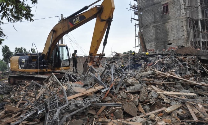 Several still trapped in rubble after Kampala building collapses Several still trapped in rubble after Kampala building collapses