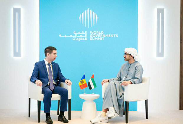 Abdullah bin Zayed, Moldovan FM discuss bilateral relations