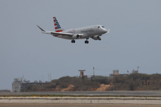 First direct US-Venezuela commercial flight in 7 years lands in Caracas