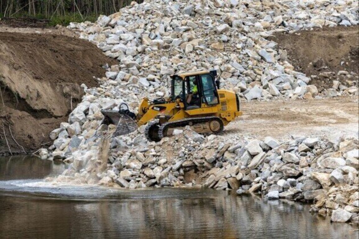 Missouri River Navigation Structure repairs continue with Cora Island flow control structures after severe damage from 2019 Flood