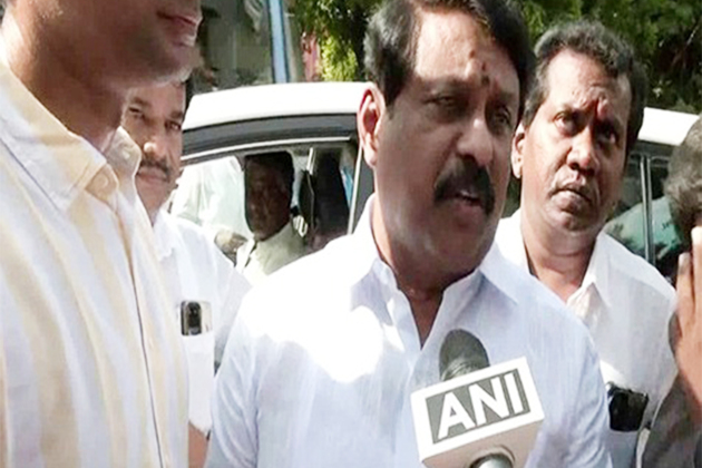 TN BJP chief Nainar Nagendran visits Karur hospital as stampede death toll rises to 39