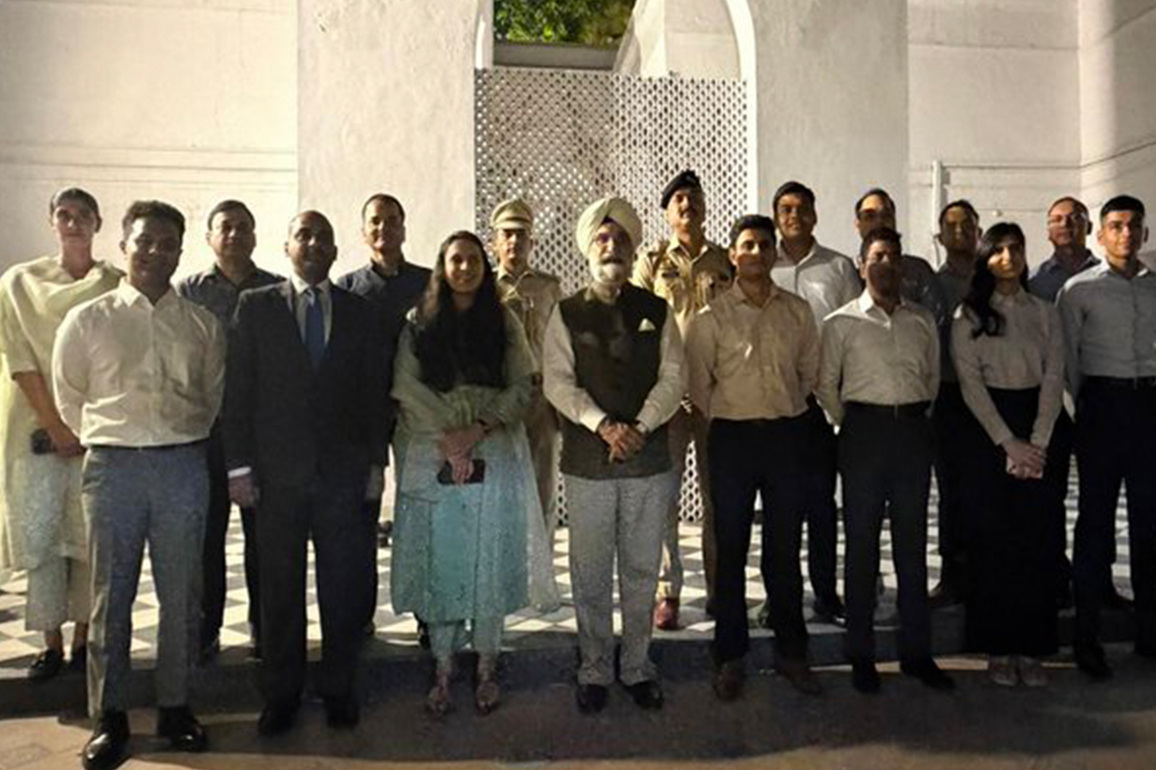 Delhi LG urges young police officers to turn challenges into opportunities
